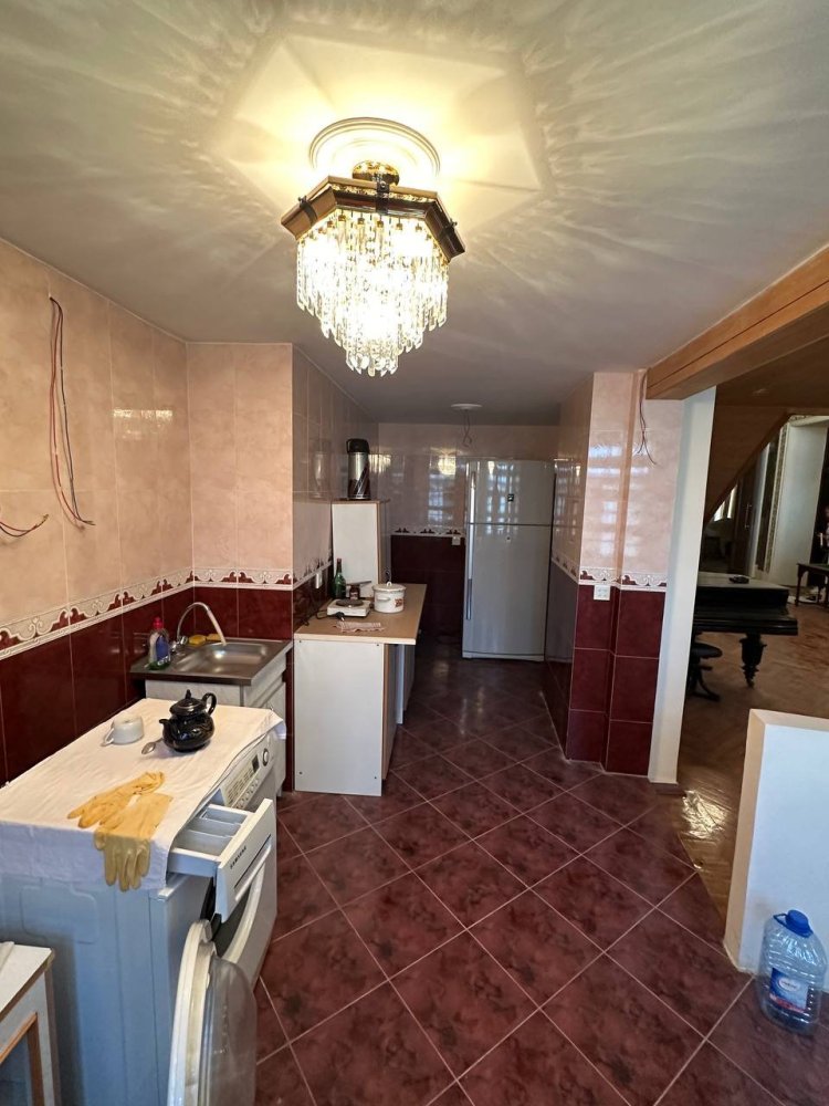 4 bedrooms Apartment in Nasimi, Azerbaijan No. 2334