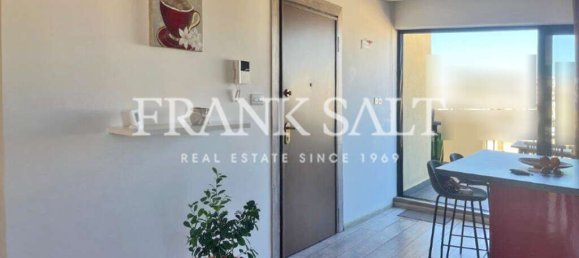 Пентхаус с 2 спальнями в Сан-Пауль-иль-Бахар, Мальта № 2543 2