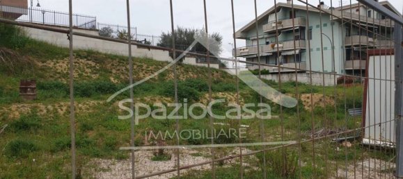 Земельный участок 601м² в Читта Сант Анджело, Италия № 343000 4