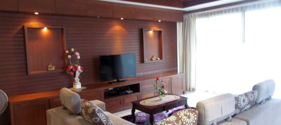 2 bedrooms Condo in Pattaya, Thailand No. 700 11