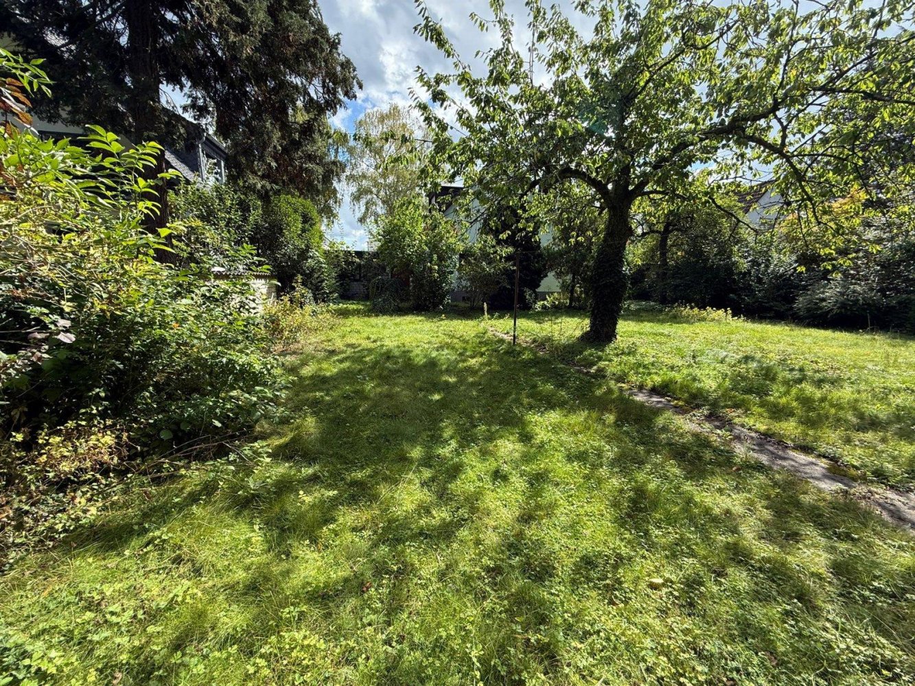 Земельный участок 80м² в Кёльн, Германия № 369750