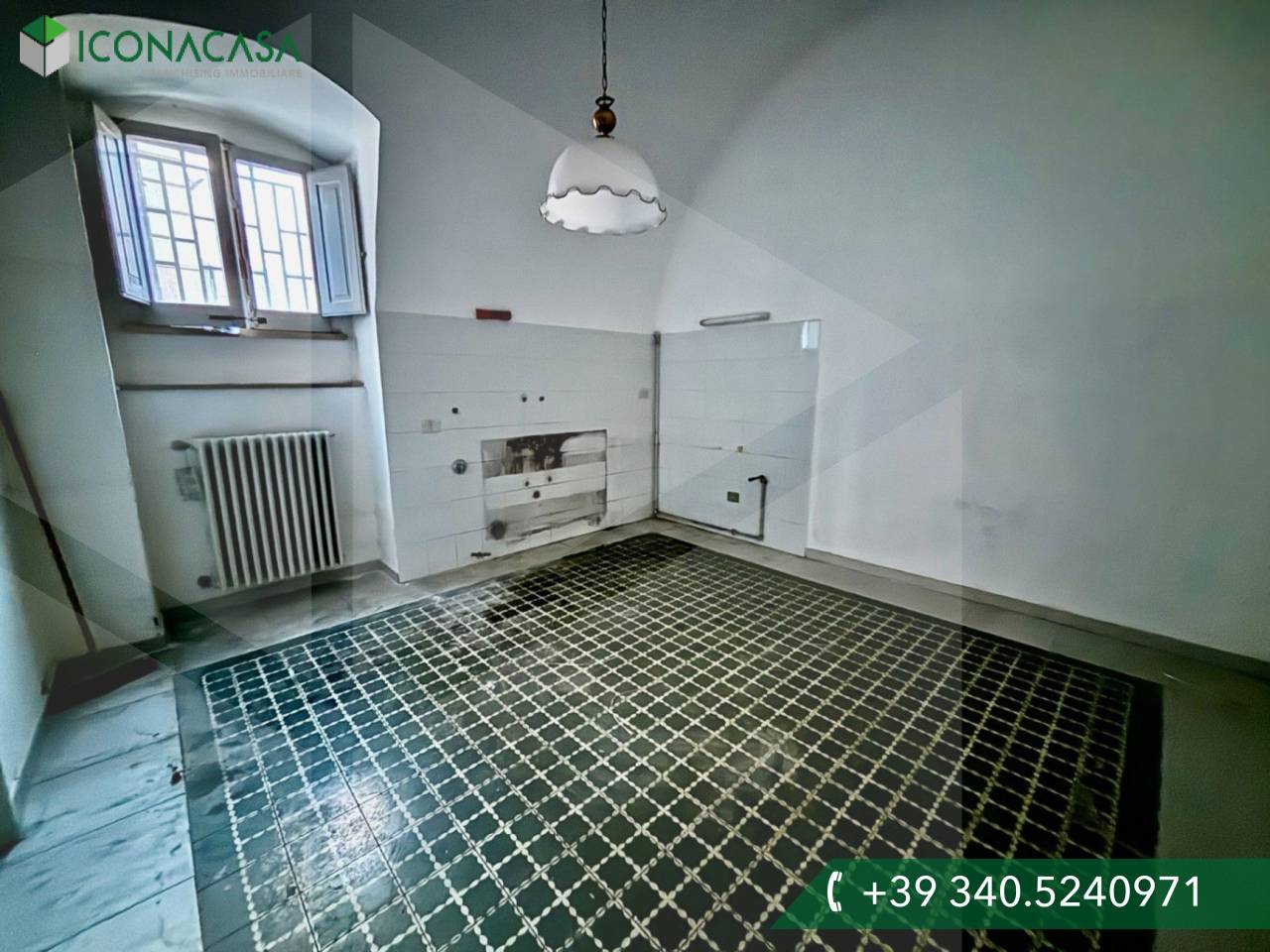 3 rooms Apartment in Altamura, Italy No. 25407