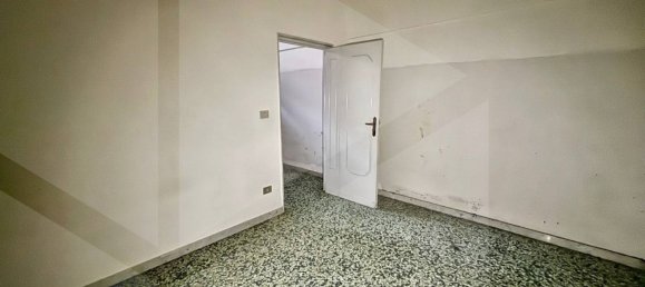 3 rooms Apartment in Altamura, Italy No. 25407 2