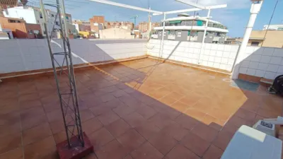 Casa de 6 dormitorios en Badalona, Spain No. 265253