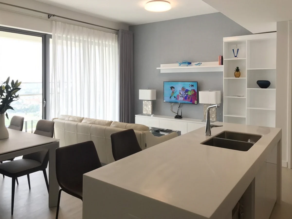 Apartamento T2 em Thu Duc, Vietname N.º 74886
