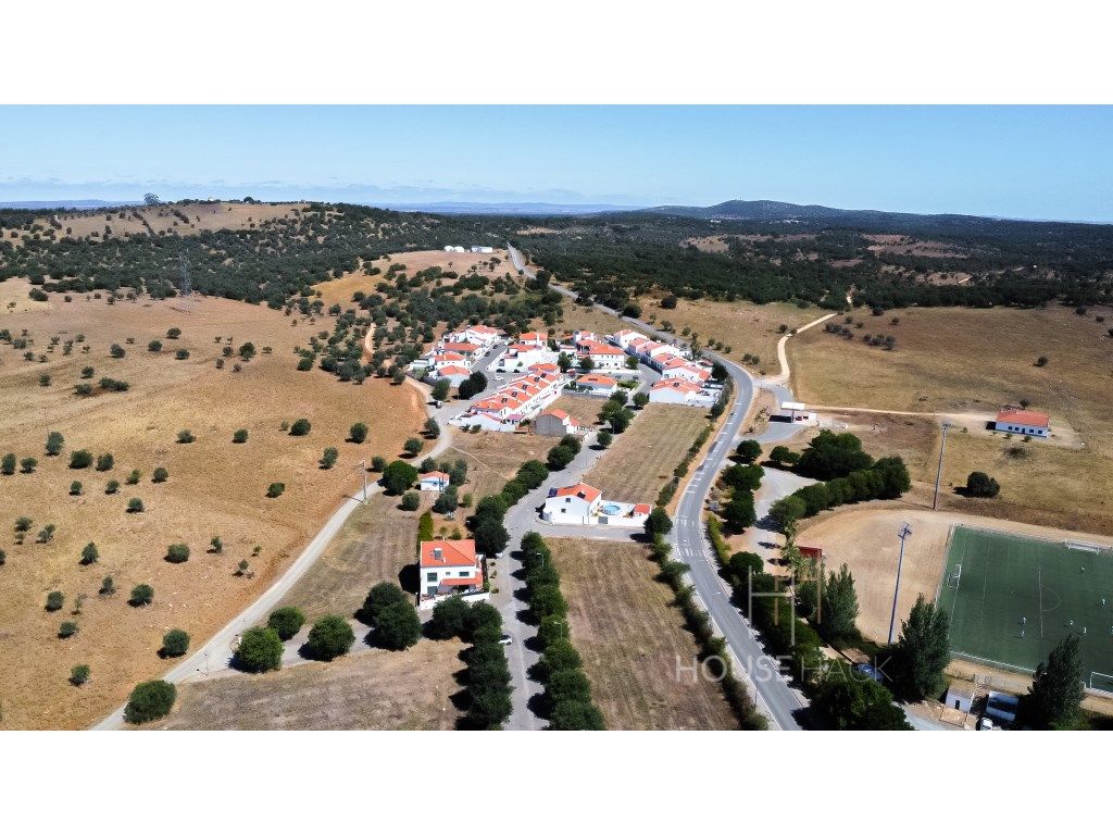 Grundstück in Alvito, Portugal 313m², Nr. 332443