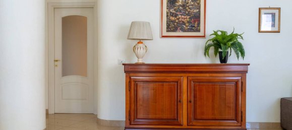 2 Schlafzimmer Wohnung in Rome, Italy, Nr. 328308 15