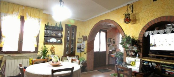 Casa de 5 habitaciónes en Montopoli in Val d'Arno, Italy No. 20527 12