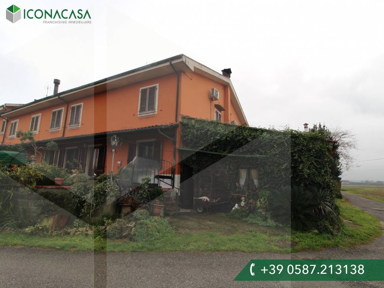 Casa de 5 habitaciónes en Montopoli in Val d'Arno, Italy No. 20527