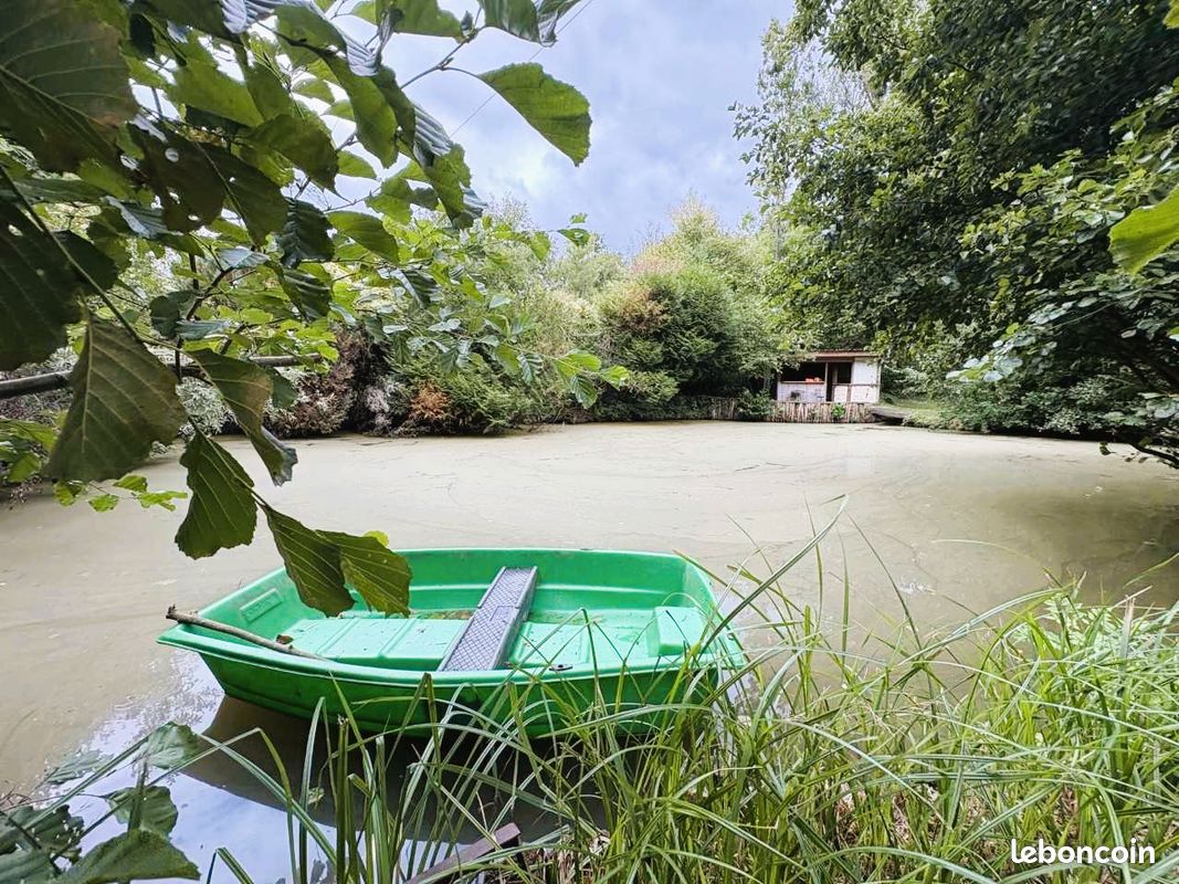 Земельный участок в Эна, Франция № 363414