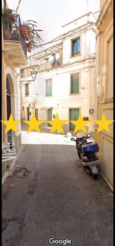 5 bedrooms Apartment in Catanzaro, Italy No. 327660