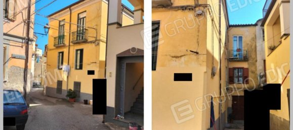 5 bedrooms Apartment in Catanzaro, Italy No. 327660 16