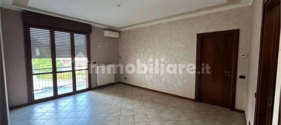 Apartamento de 3 dormitorios en Voghera, Italy No. 344017 12