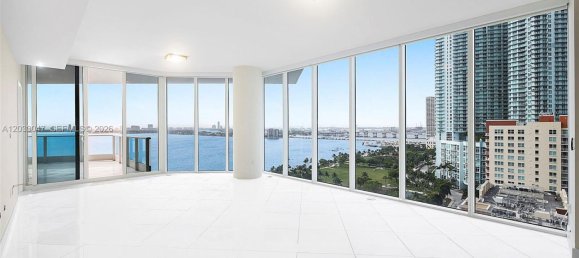 4 dormitorios propiedad comercial en alquiler en Miami, Miami-Dade, Florida, USA № 615247 10