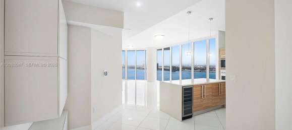 4 dormitorios propiedad comercial en alquiler en Miami, Miami-Dade, Florida, USA № 615247 13