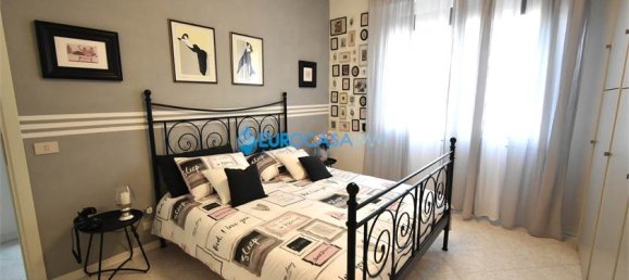 Apartamento de 2 dormitorios en Fabbrico, Italy No. 149822 11