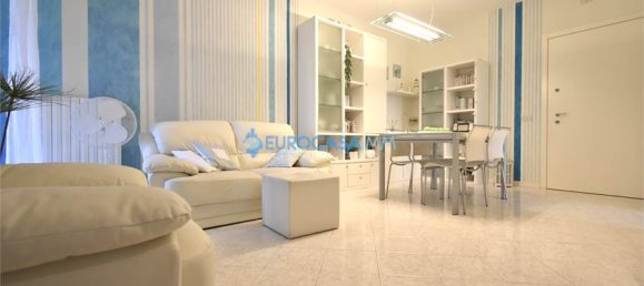 Apartamento de 2 dormitorios en Fabbrico, Italy No. 149822 4