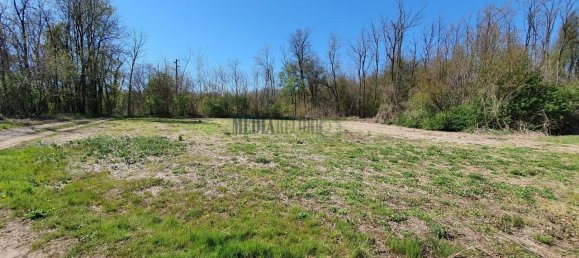 Terreno de 1 habitación en Cirimido, Italy No. 125183 9