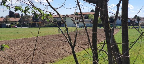 Terreno de 1 habitación en Cirimido, Italy No. 125183 10