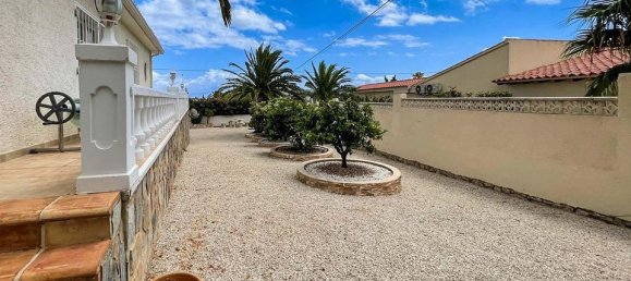 4 bedrooms Villa in Valencia, Spain No. 190917 6