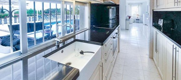 4 bedrooms Villa in Valencia, Spain No. 190917 16