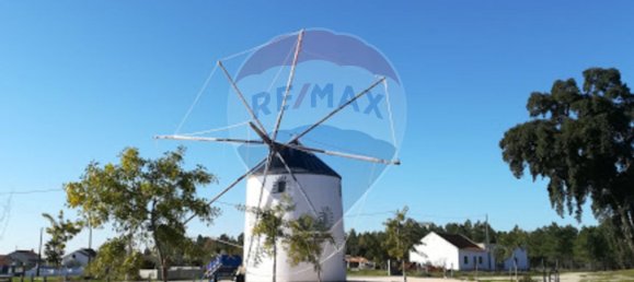 294m² Land in Vialonga, Portugal No. 70863 5