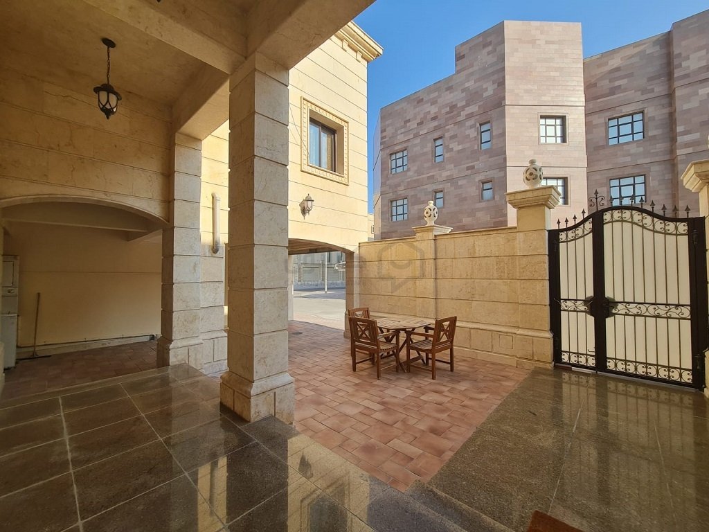 3 bedrooms Villa in Muharraq, Bahrain No. 822