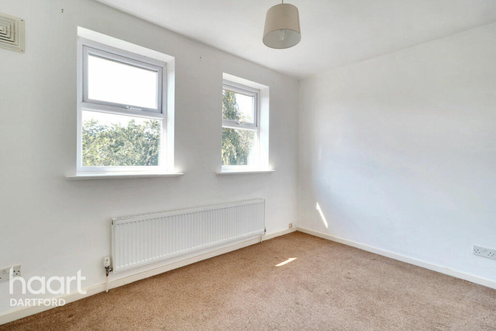 2 chambres Propriété commerciale à Swanscombe, United Kingdom No. 4947