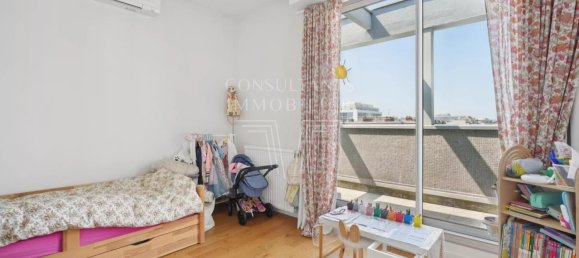 Apartamento de 3 dormitorios en Levallois-Perret, France No. 348883 10