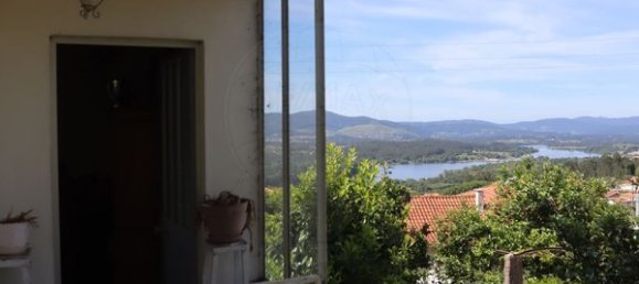 3 bedrooms House in Gondarem, Portugal No. 175319 8