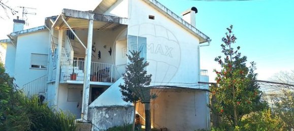 3 bedrooms House in Gondarem, Portugal No. 175319 9