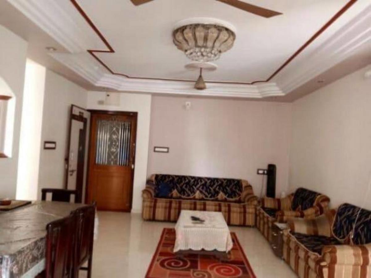 3 bedrooms House in Vadodara, India No. 20098