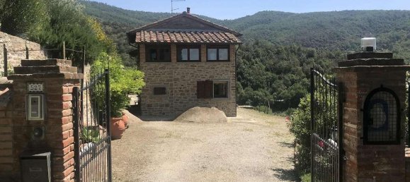 3 Schlafzimmer Haus in Cortona, Italy, Nr. 161 6