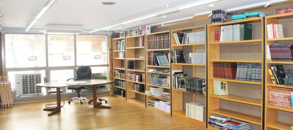 Gewerbliche Immobilie in Badalona, Spain 170m², Nr. 102632 14