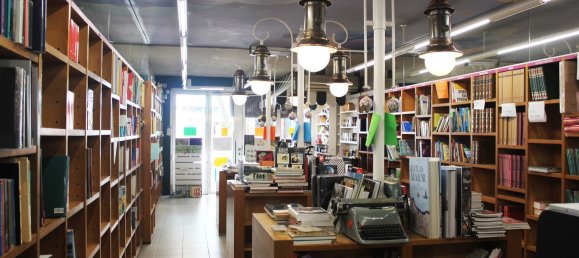 Gewerbliche Immobilie in Badalona, Spain 170m², Nr. 102632 7