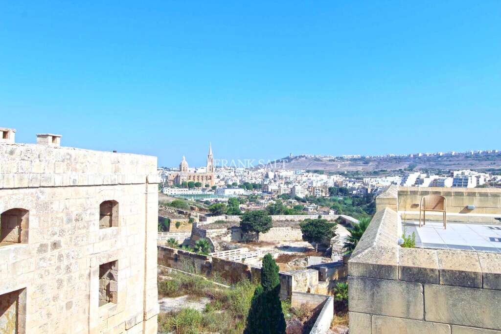 Apartamento de 2 dormitorios en Ghajnsielem, Malta No. 533