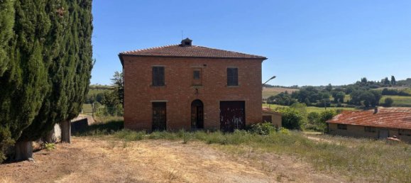 7 rooms House in Montepulciano, Italy No. 290814 2