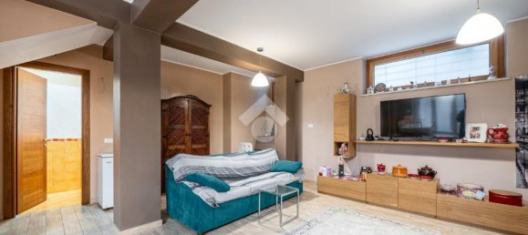 3 bedrooms Villa in Rome, Italy No. 48576 36