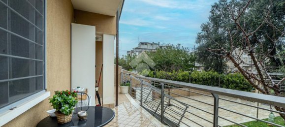 3 bedrooms Villa in Rome, Italy No. 48576 6