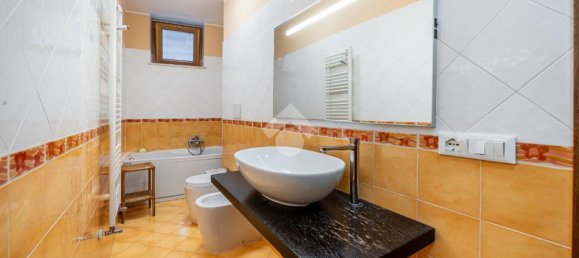 3 bedrooms Villa in Rome, Italy No. 48576 43
