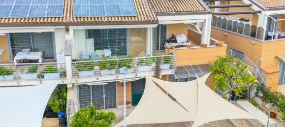 3 bedrooms Villa in Rome, Italy No. 48576 31