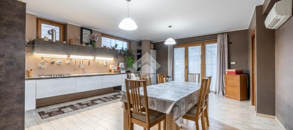 3 bedrooms Villa in Rome, Italy No. 48576 37