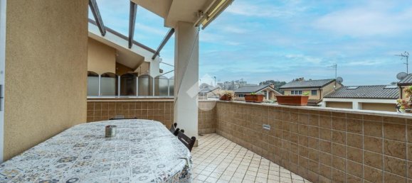 3 bedrooms Villa in Rome, Italy No. 48576 17