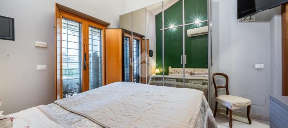 3 bedrooms Villa in Rome, Italy No. 48576 20