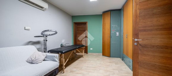 3 bedrooms Villa in Rome, Italy No. 48576 46