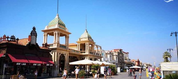 45m² Commercial property in Viareggio, Italy No. 150325 2