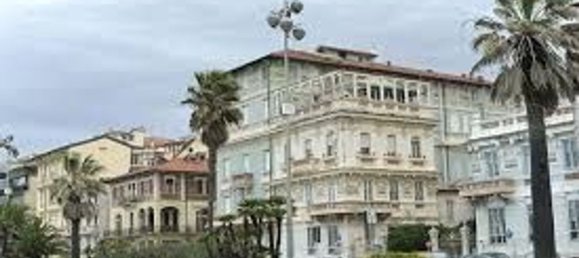 45m² Commercial property in Viareggio, Italy No. 150325 8