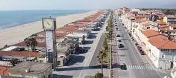 45m² Commercial property in Viareggio, Italy No. 150325 11