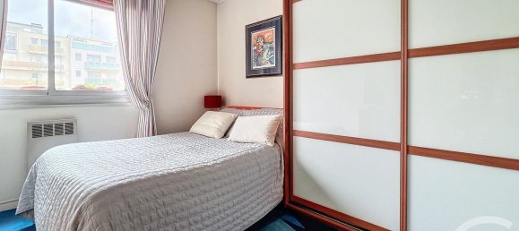 2 bedrooms Apartment in Paris, France No. 165436 5