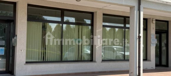 190m² Office in Bovolenta, Italy No. 365208 2
